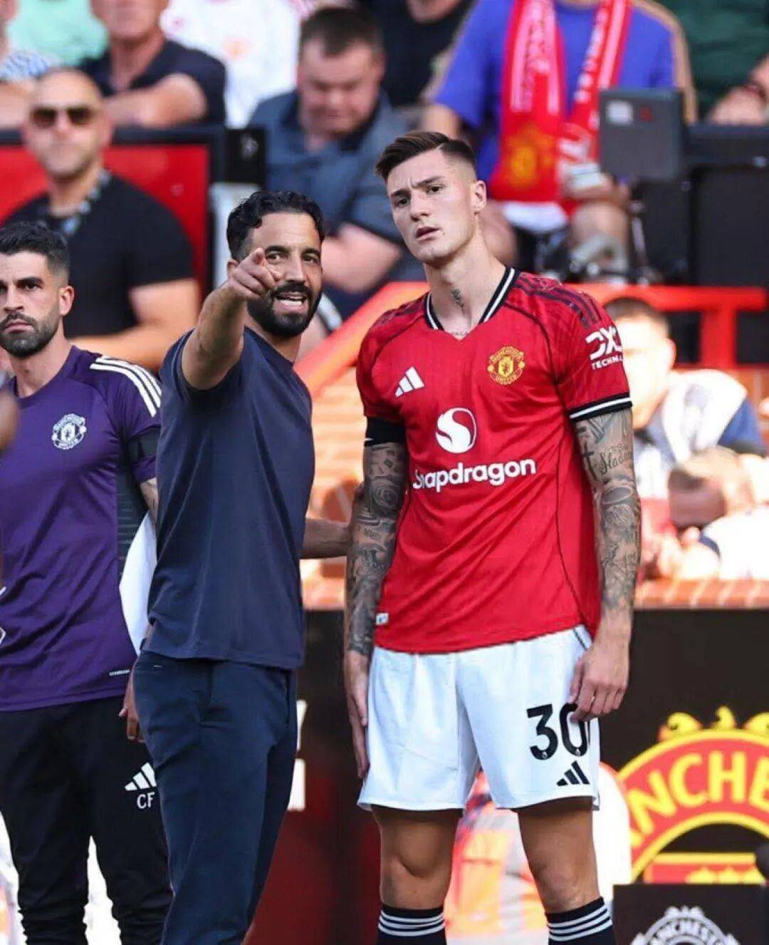 阿莫林暗示曼联战曼城谢什科首发!霍伊伦德隔空施压,首秀破门成最佳