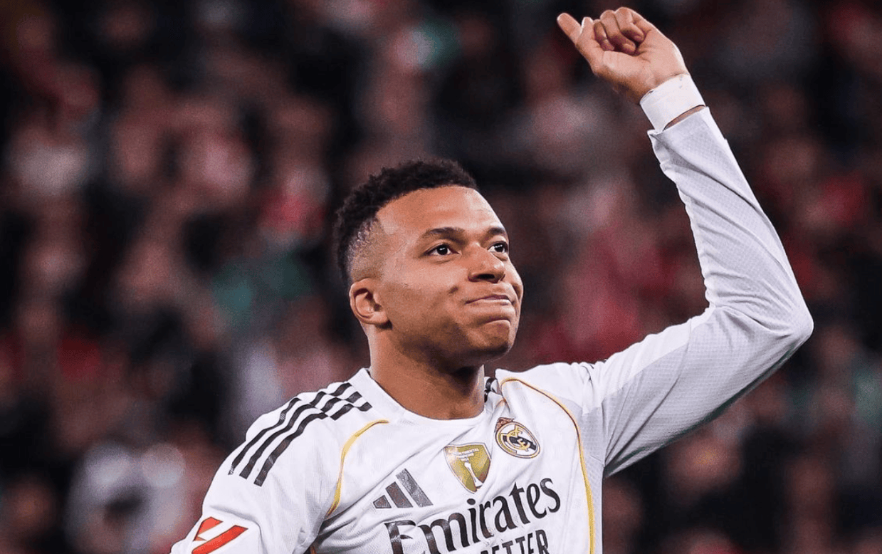 一场3-0让西甲争冠格局大乱,前2只差1分,姆巴佩追平C罗神纪录